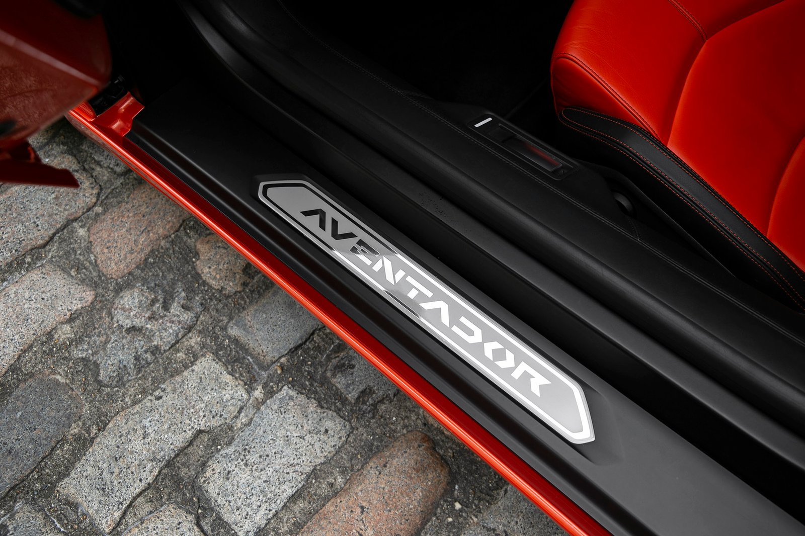 Lamborghini Aventador LP700-4