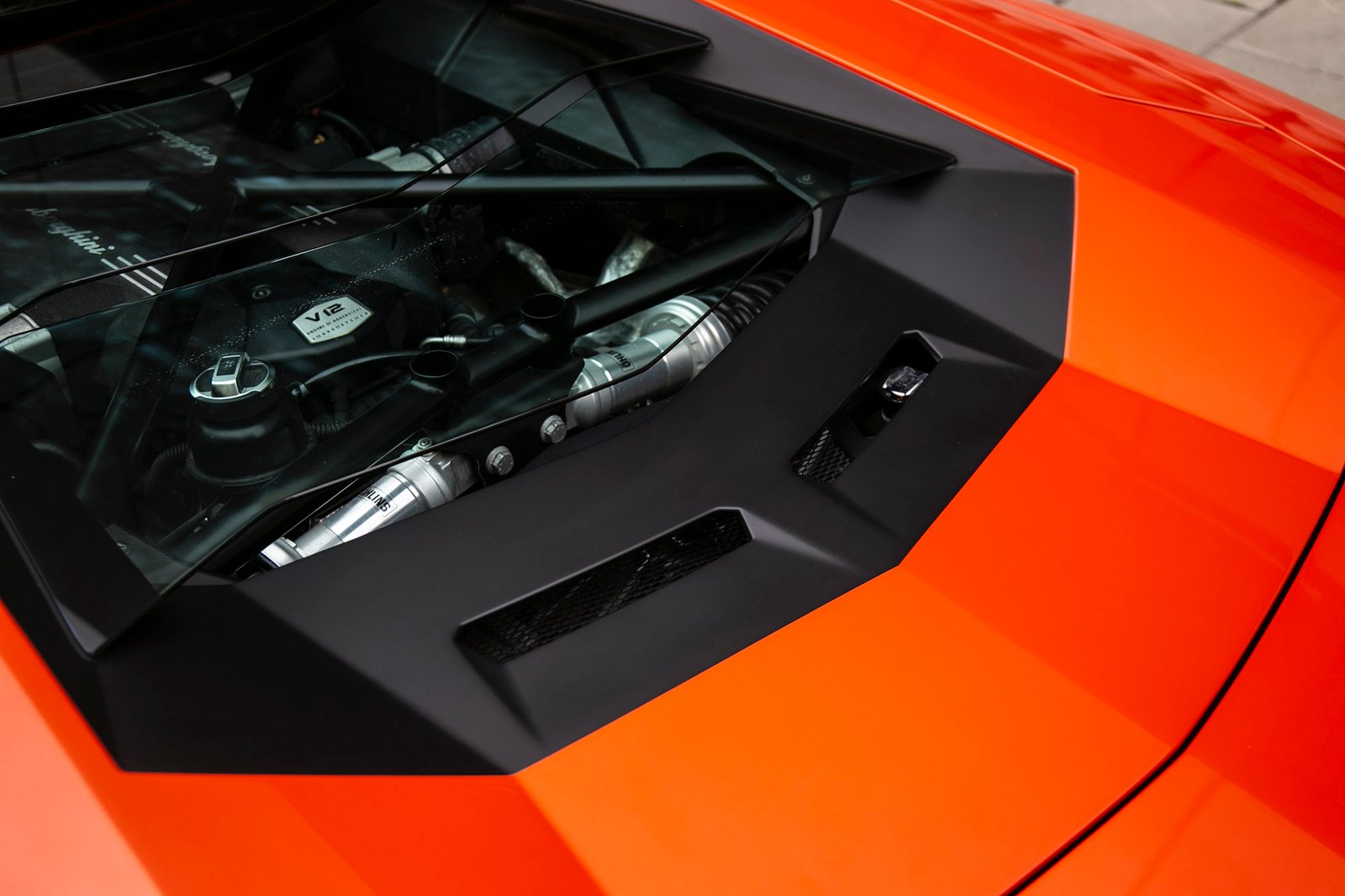 Lamborghini Aventador LP700-4