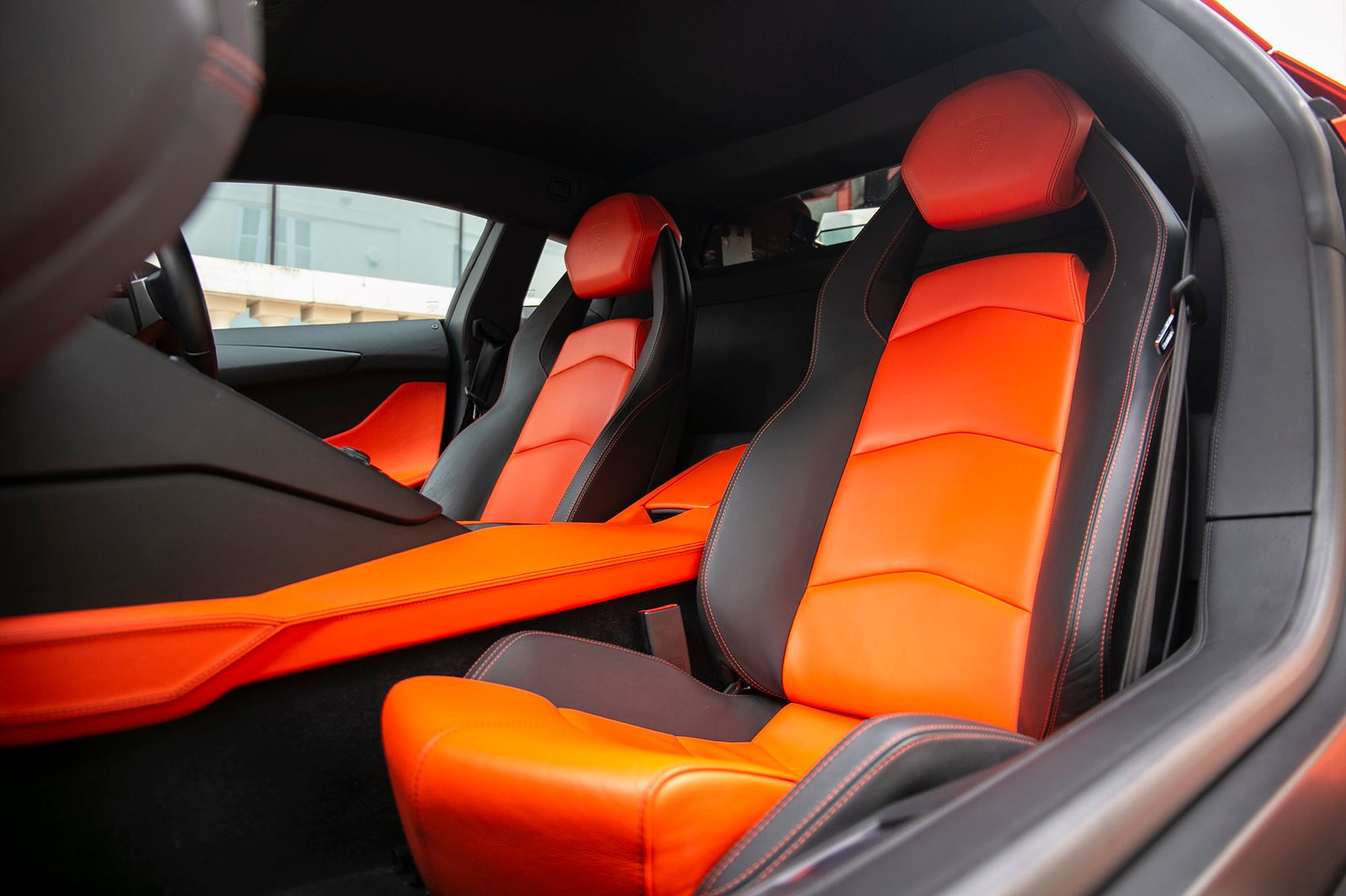 Lamborghini Aventador LP700-4