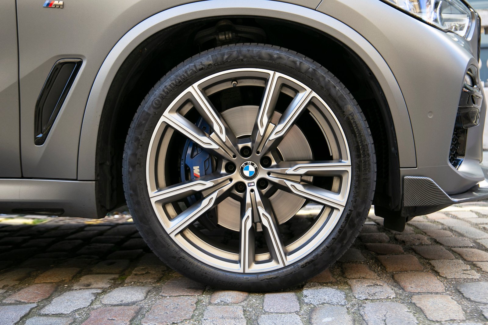 BMW X5 M50d