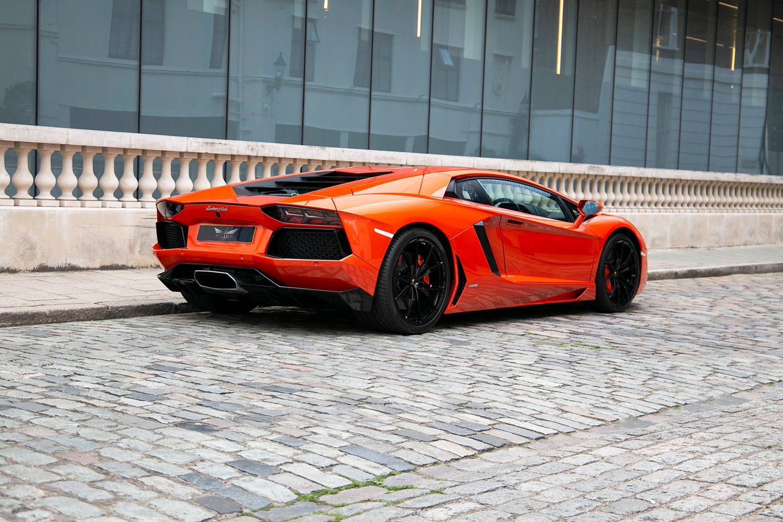 Lamborghini Aventador LP700-4