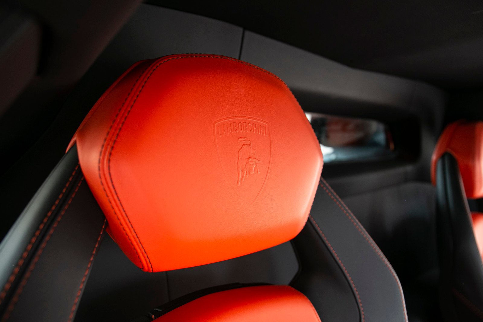 Lamborghini Aventador LP700-4