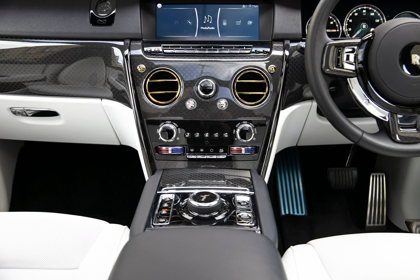 Rolls Royce Cullinan Black Badge