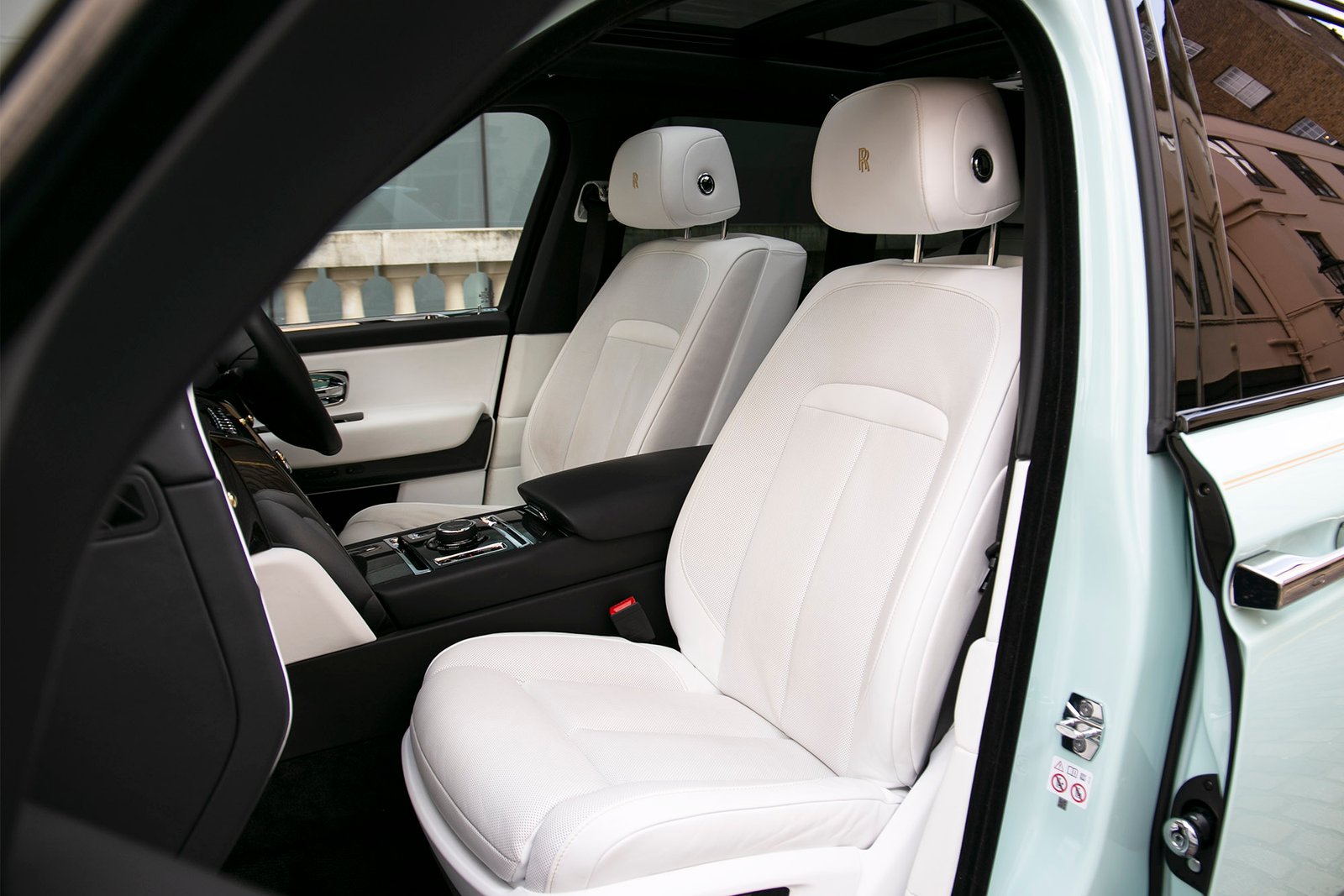 Rolls Royce Cullinan Black Badge