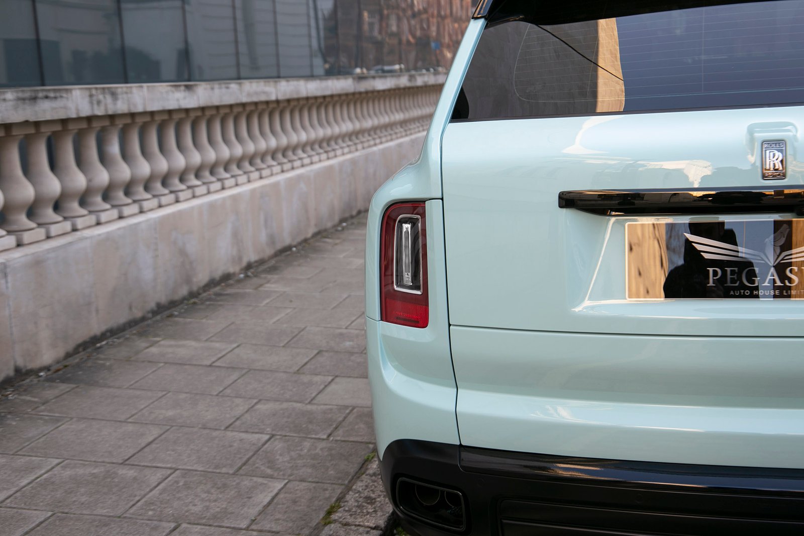 Rolls Royce Cullinan Black Badge