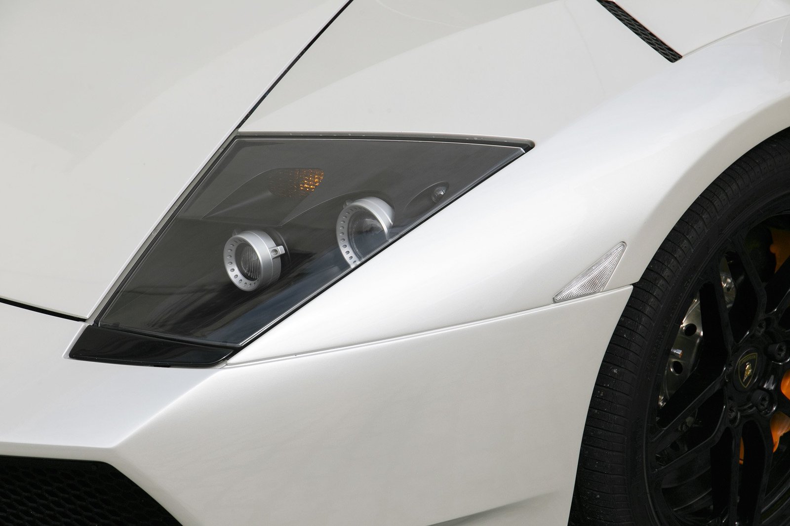 Lamborghini Murcielago LP670-4 SV