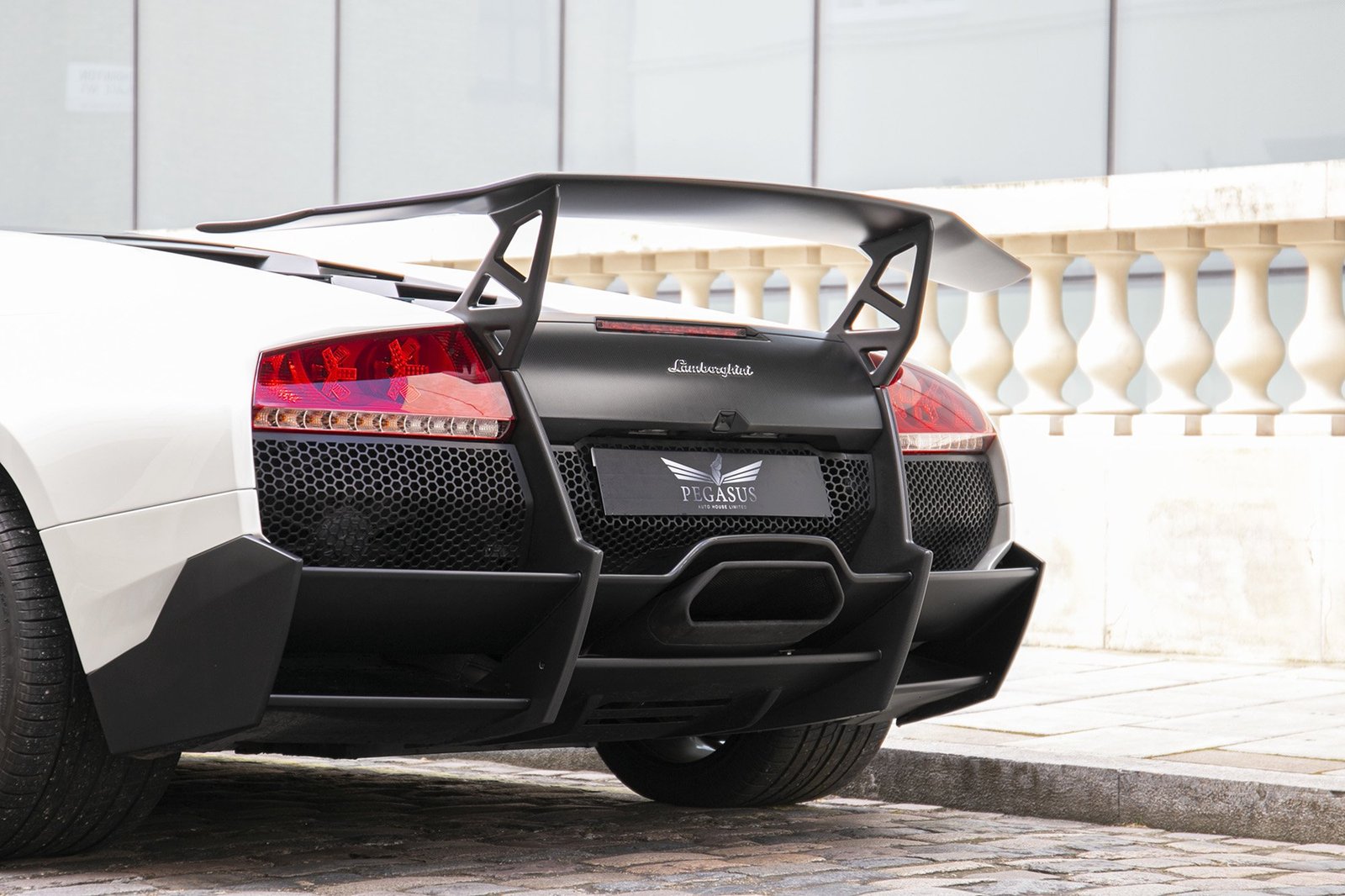 Lamborghini Murcielago LP670-4 SV