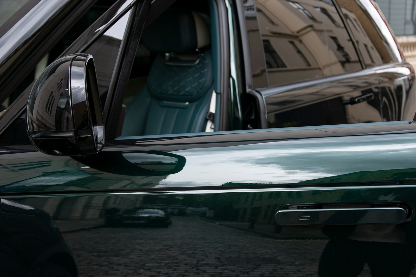 Land Rover Range Rover P615 SV