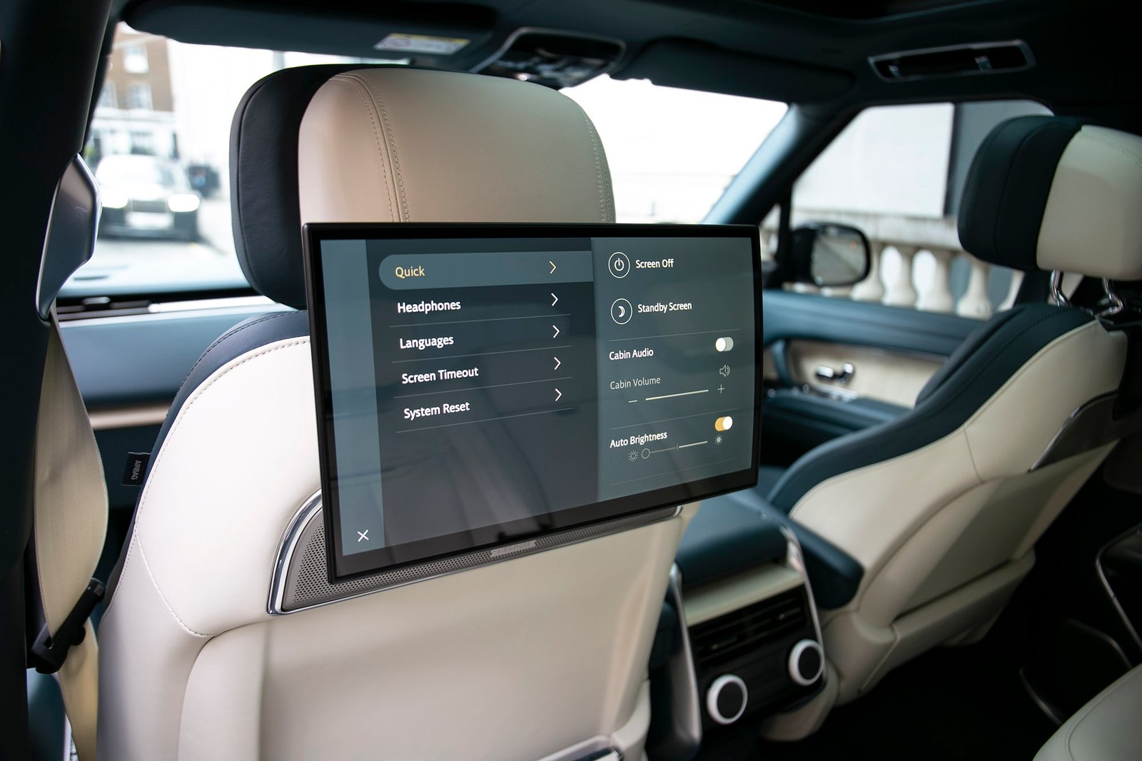 Land Rover Range Rover P615 SV