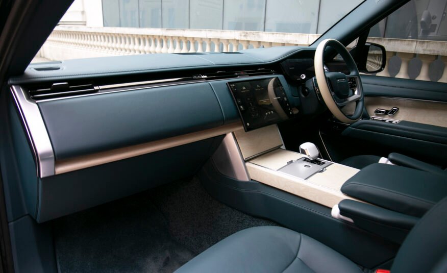 Land Rover Range Rover P615 SV