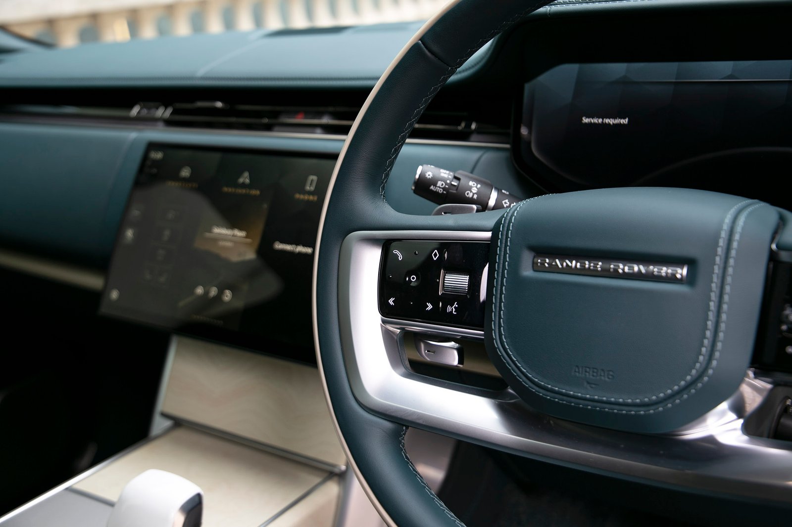 Land Rover Range Rover P615 SV