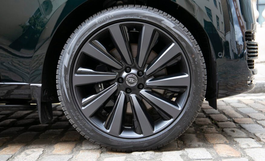 Land Rover Range Rover P615 SV