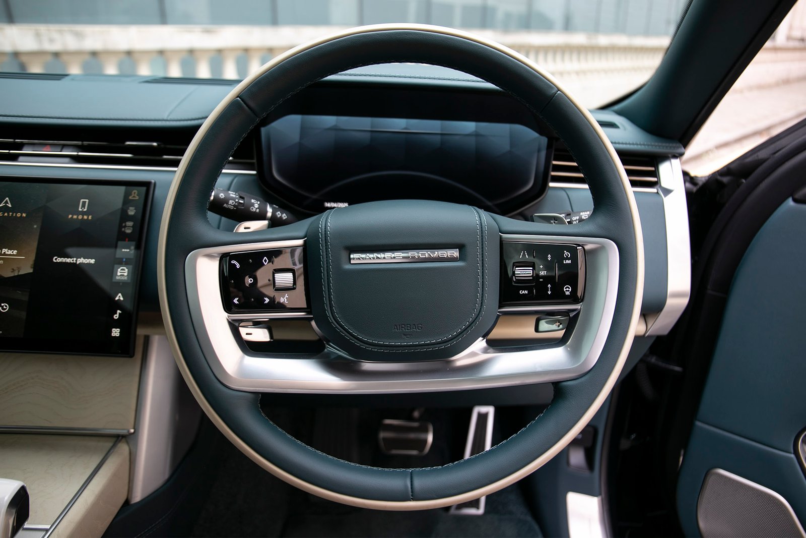 Land Rover Range Rover P615 SV